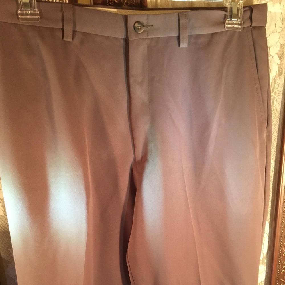 👨🏽‍⚖️Haggar Pants